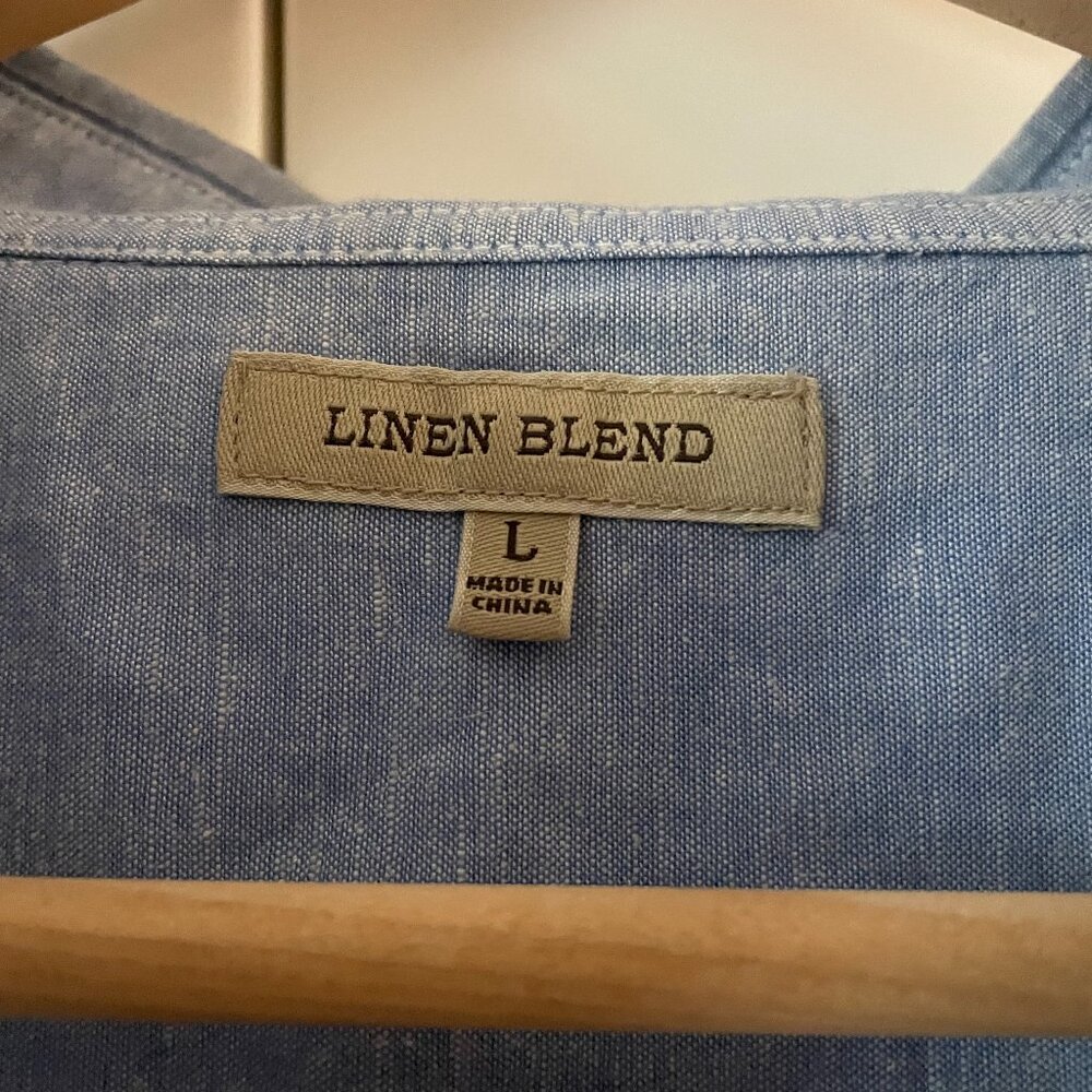 Linen-Cotton Blend Uniqlo Light Blue Short-Sleeved Button Down Shirt Size L